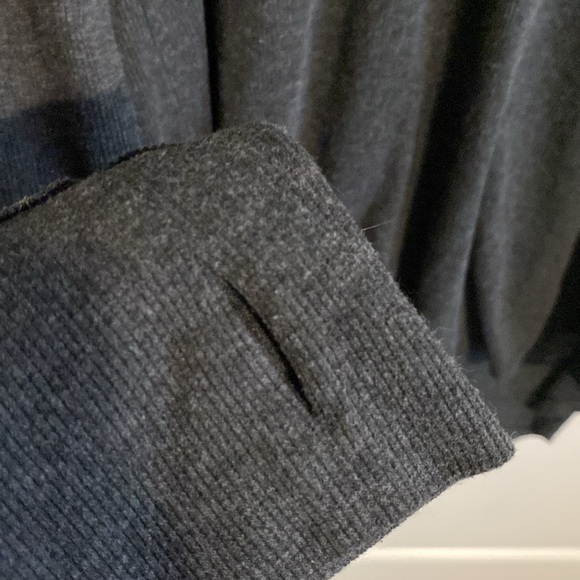 Ribbed Hooded Sweater - Picture 6 of 7